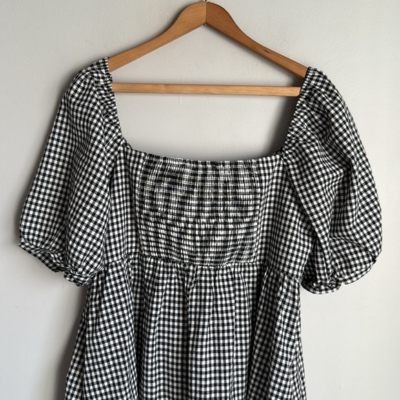NEW Tuckernuck Pomander Place Beachwood Gingham Abigail
Mini Dress Large - Picture 6 of 12